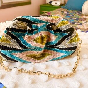 Anthropologie Wolf & Willow shoulder bag/ Clutch!!!
Pristine condition